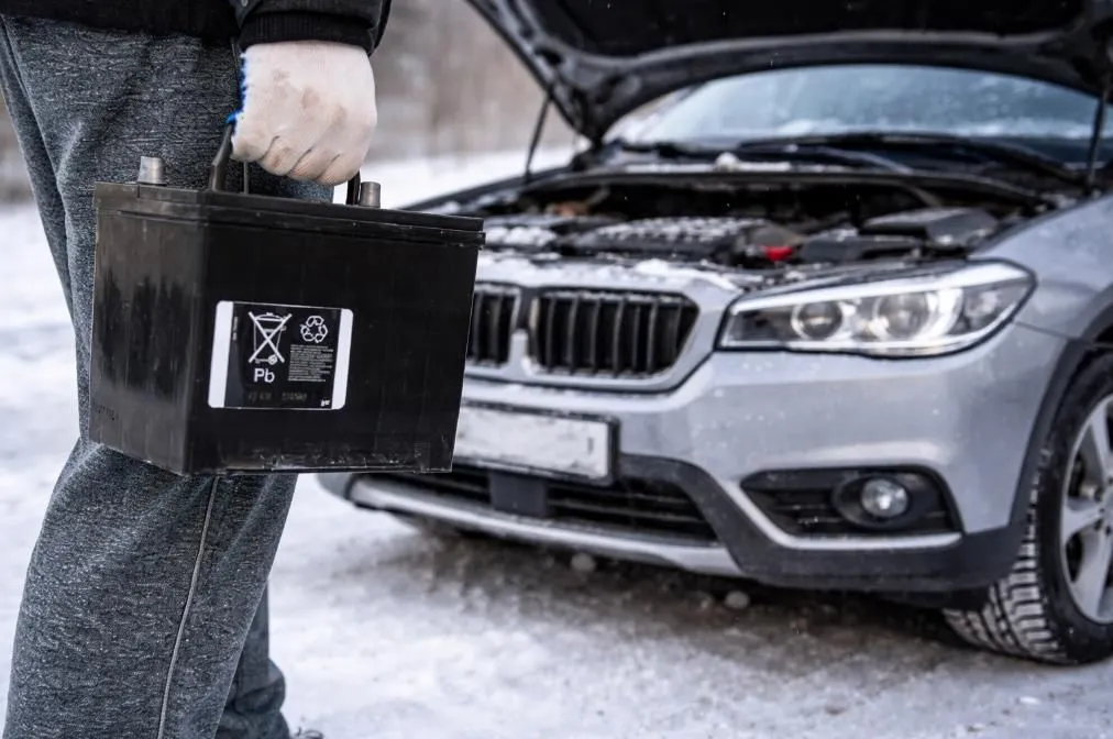 Как выбрать автомобильный аккумулятор для зимы: советы экспертов